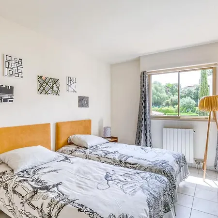 Apartment Le Parc Du Lion Saint-Raphael (Var)